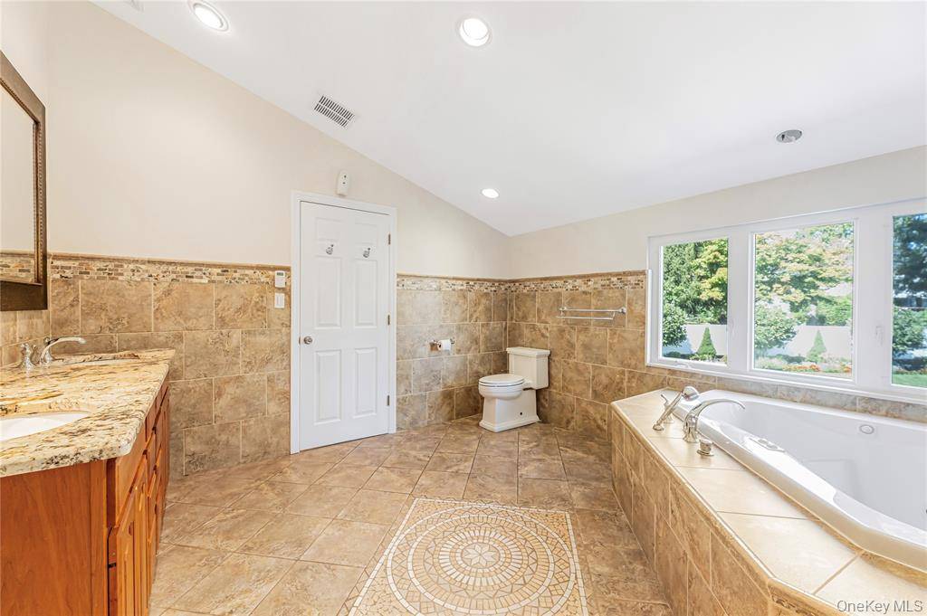 #18 photo, 397 Concord Rd, Yonkers , NY 10710