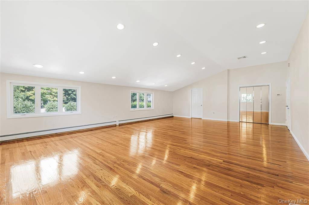 #27 photo, 397 Concord Rd, Yonkers , NY 10710