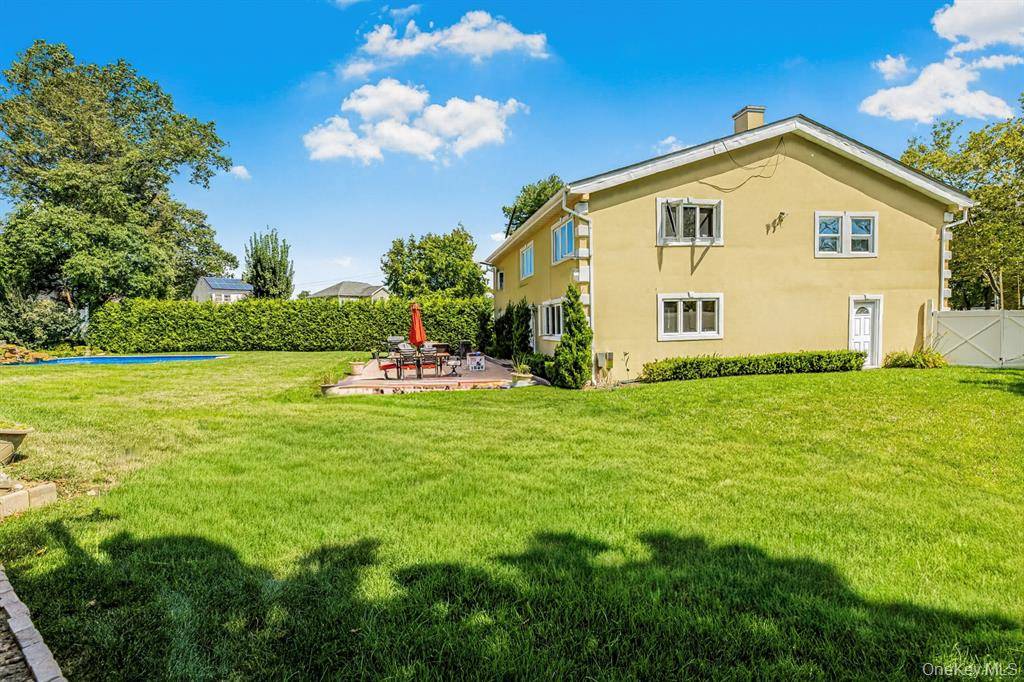 #41 photo, 397 Concord Rd, Yonkers , NY 10710