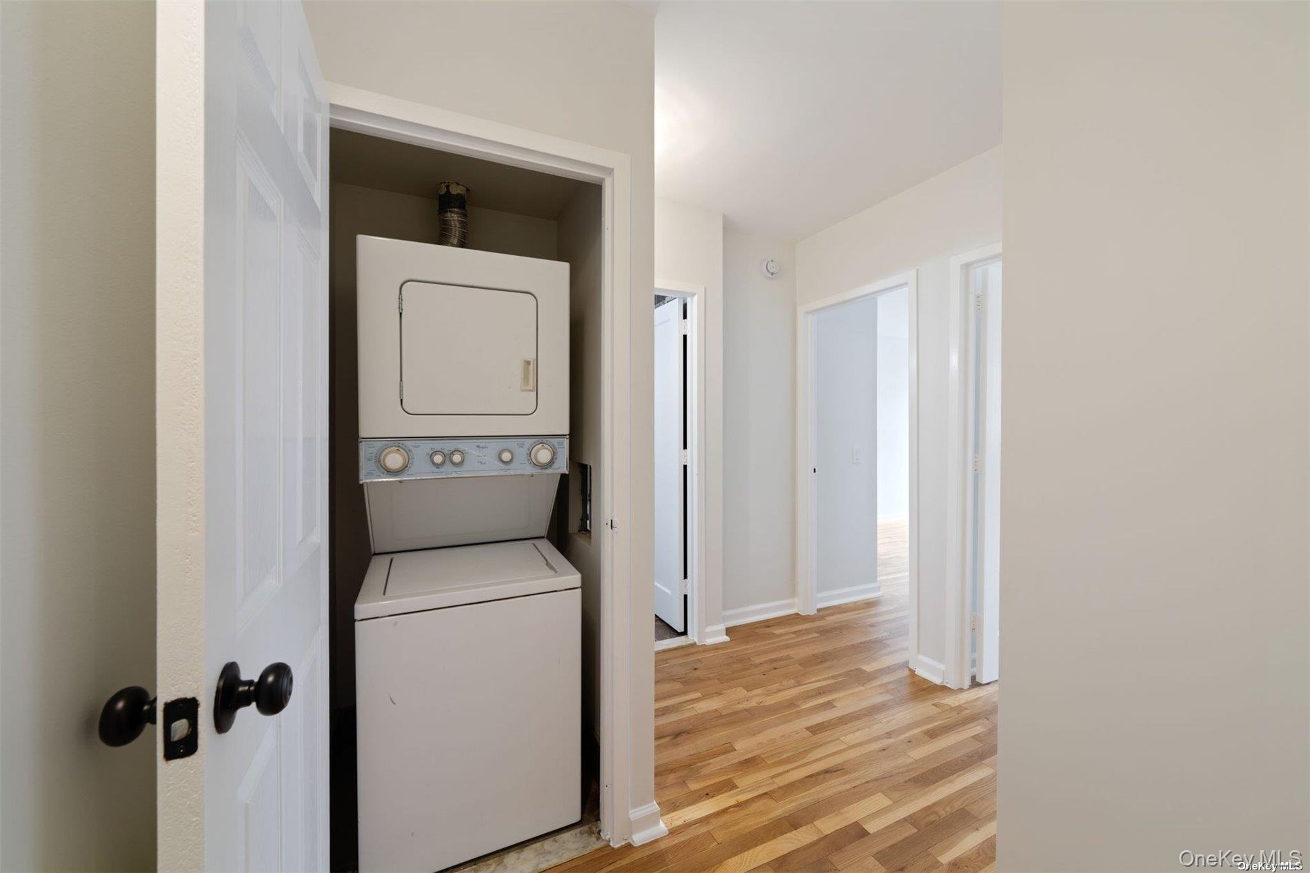 #12 photo, 383 E 10th Street, New York (Manhattan) , NY 10009