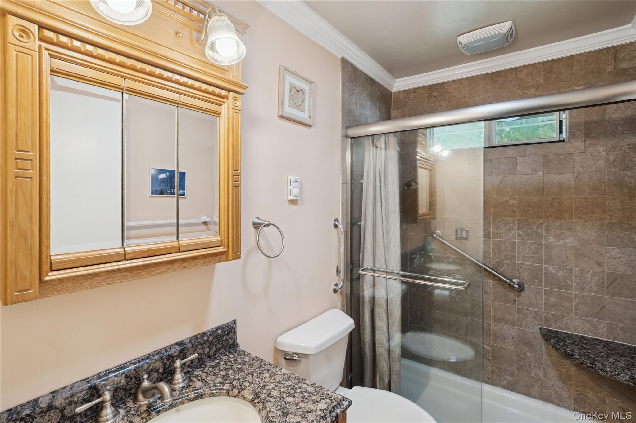 #9 photo, 474 Darwen Drive, サフォーク郡 Ridge , NY 11961