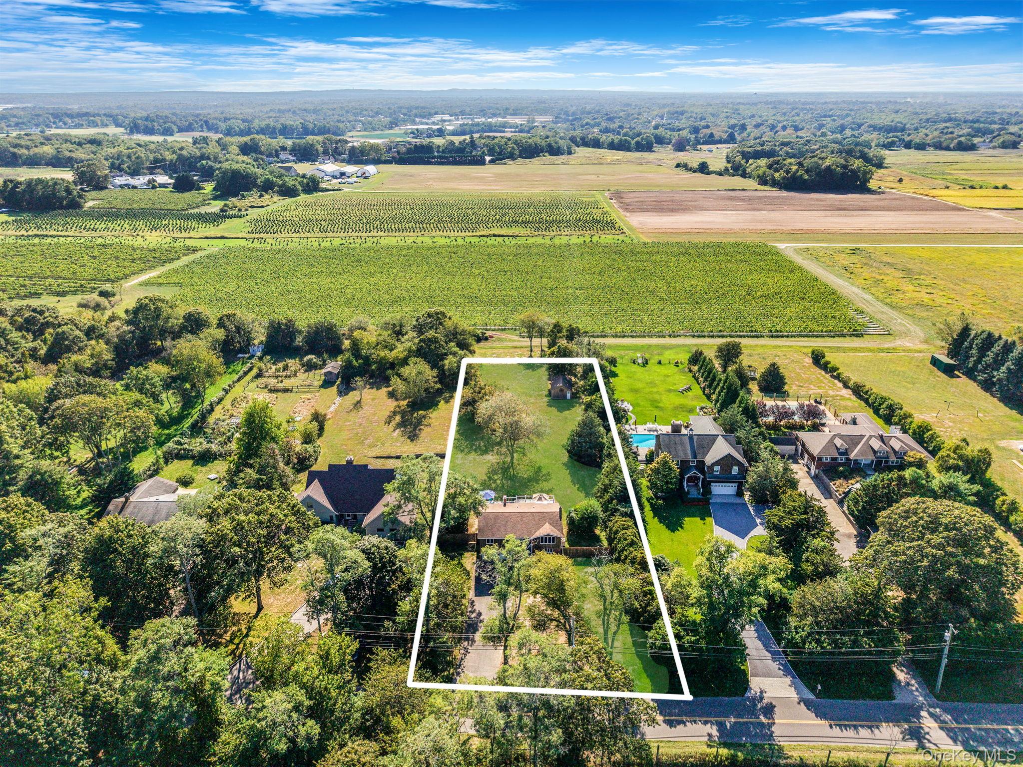 #1 photo, 159 Tuthills Lane, सफ़ोक काउंटी Aquebogue , NY 11931