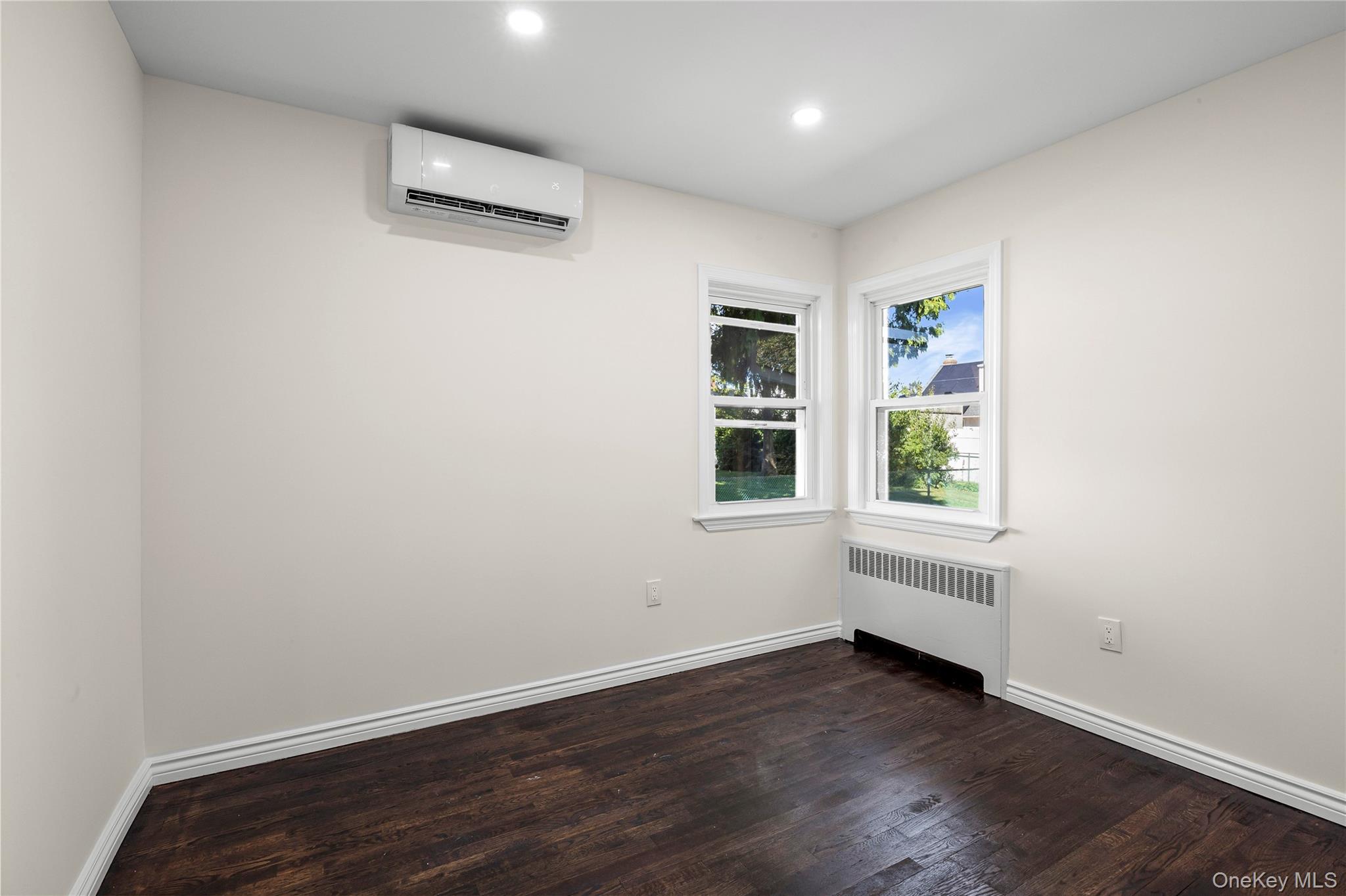 #15 photo, 133 Fallwood Parkway, Farmingdale , NY 11735