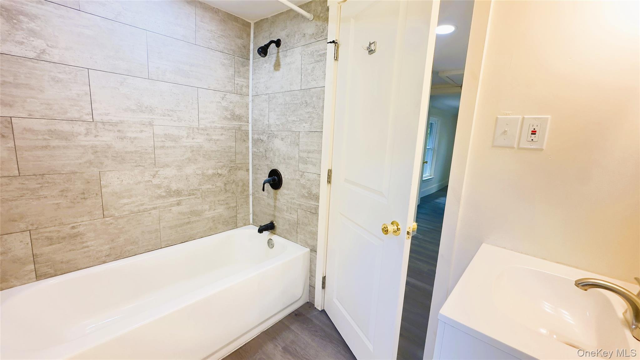 #9 photo, 8 Marie Road, Highland , NY 12528