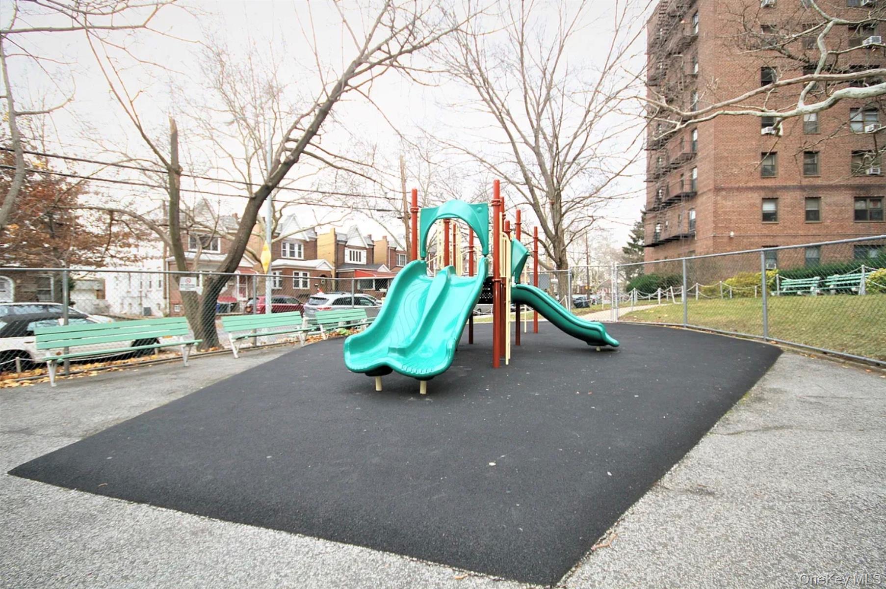 #6 photo, 52-15 65th Place, クイーンズ区 Maspeth , NY 11378