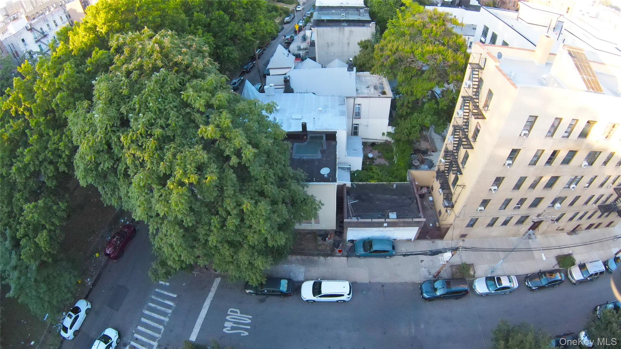 #4 photo, 2328 Aqueduct Avenue, ブロンクス区 Bronx , NY 10468