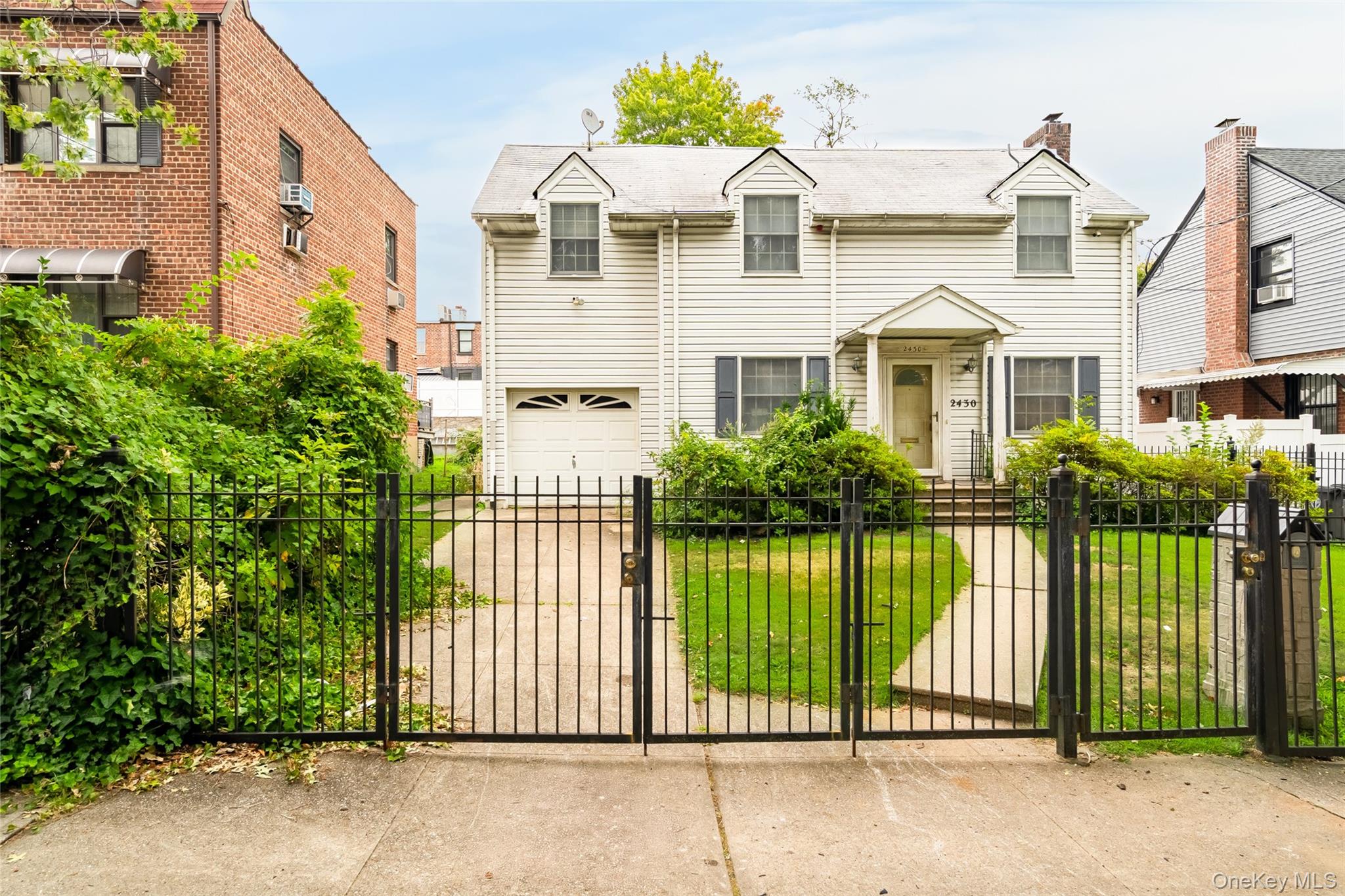 #2 photo, 2430 Morgan Avenue, Bronx , NY 10469