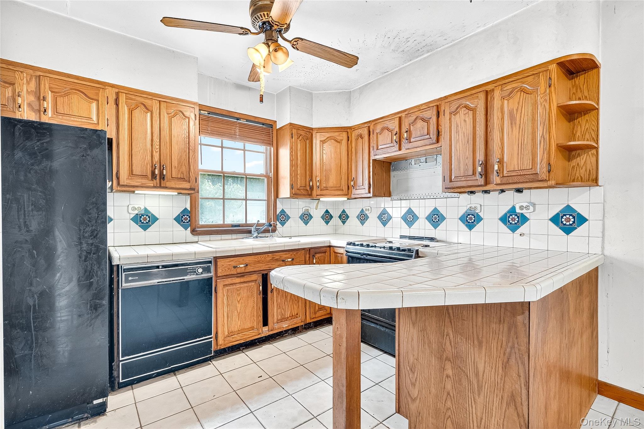 #9 photo, 2430 Morgan Avenue, Bronx , NY 10469