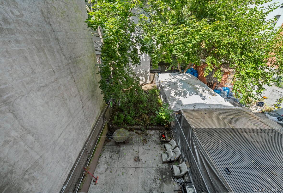 #13 photo, 879 Cauldwell Avenue, Bronx , NY 10456