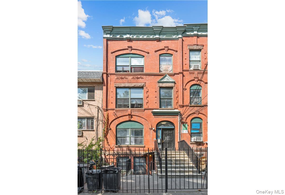 #2 photo, 879 Cauldwell Avenue, Bronx , NY 10456