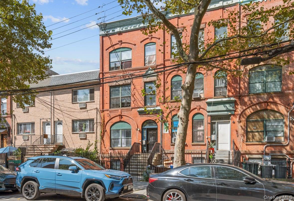 #4 photo, 879 Cauldwell Avenue, Bronx , NY 10456