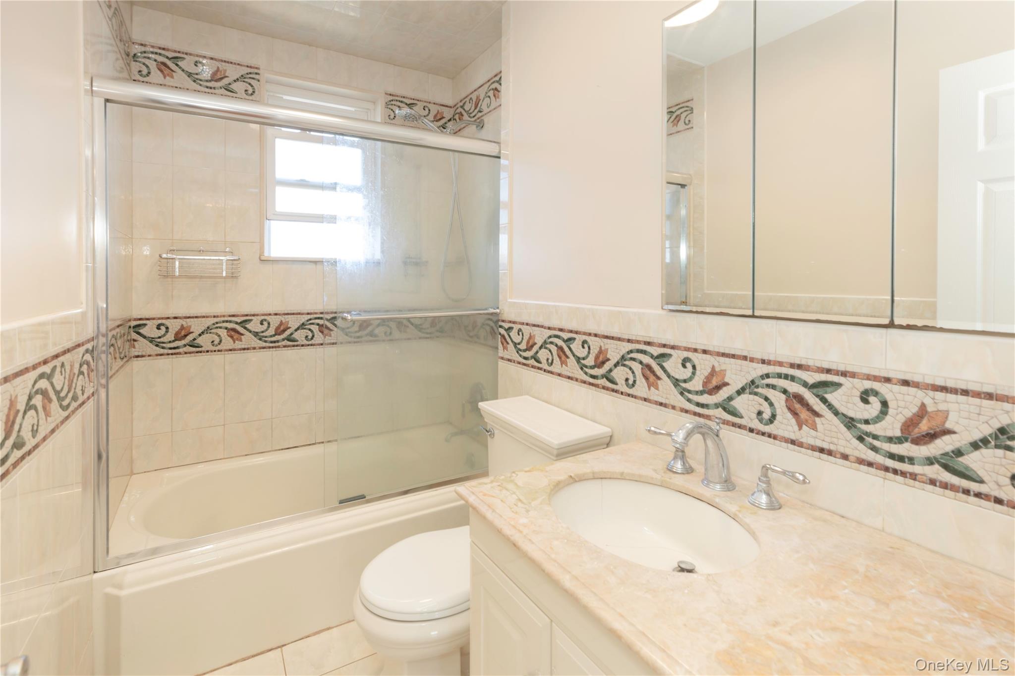 #16 photo, 223 Ditmars Street, ブロンクス区 Bronx , NY 10464