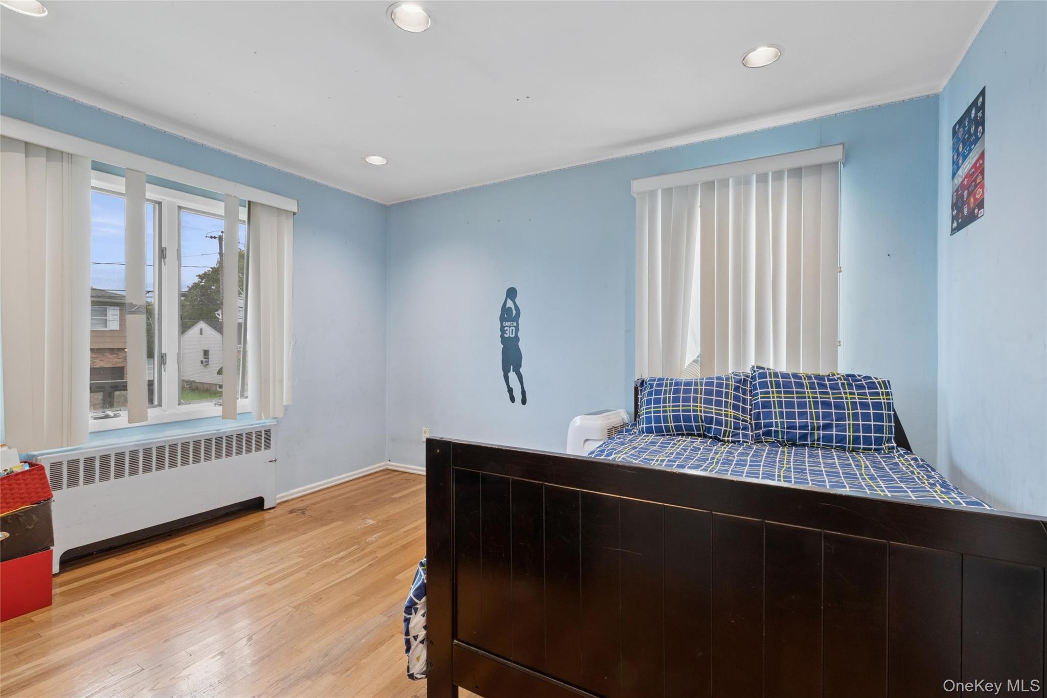 #11 photo, 329 N Wyoming Avenue, Massapequa , NY 11758