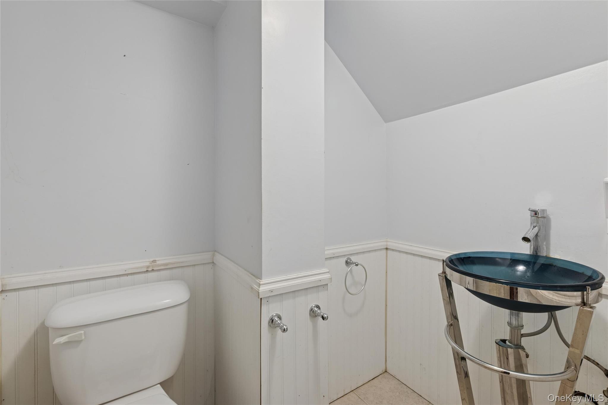 #15 photo, 329 N Wyoming Avenue, Massapequa , NY 11758