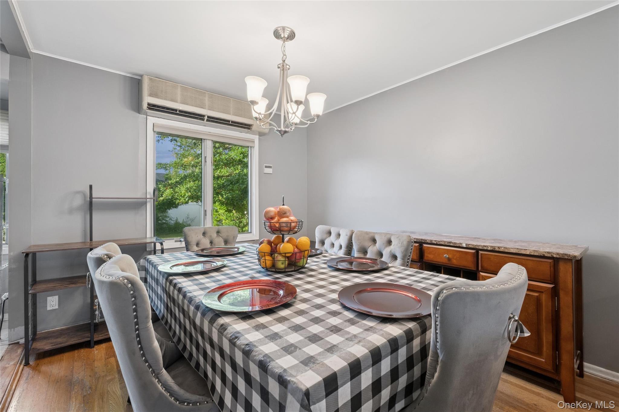 #6 photo, 329 N Wyoming Avenue, Massapequa , NY 11758