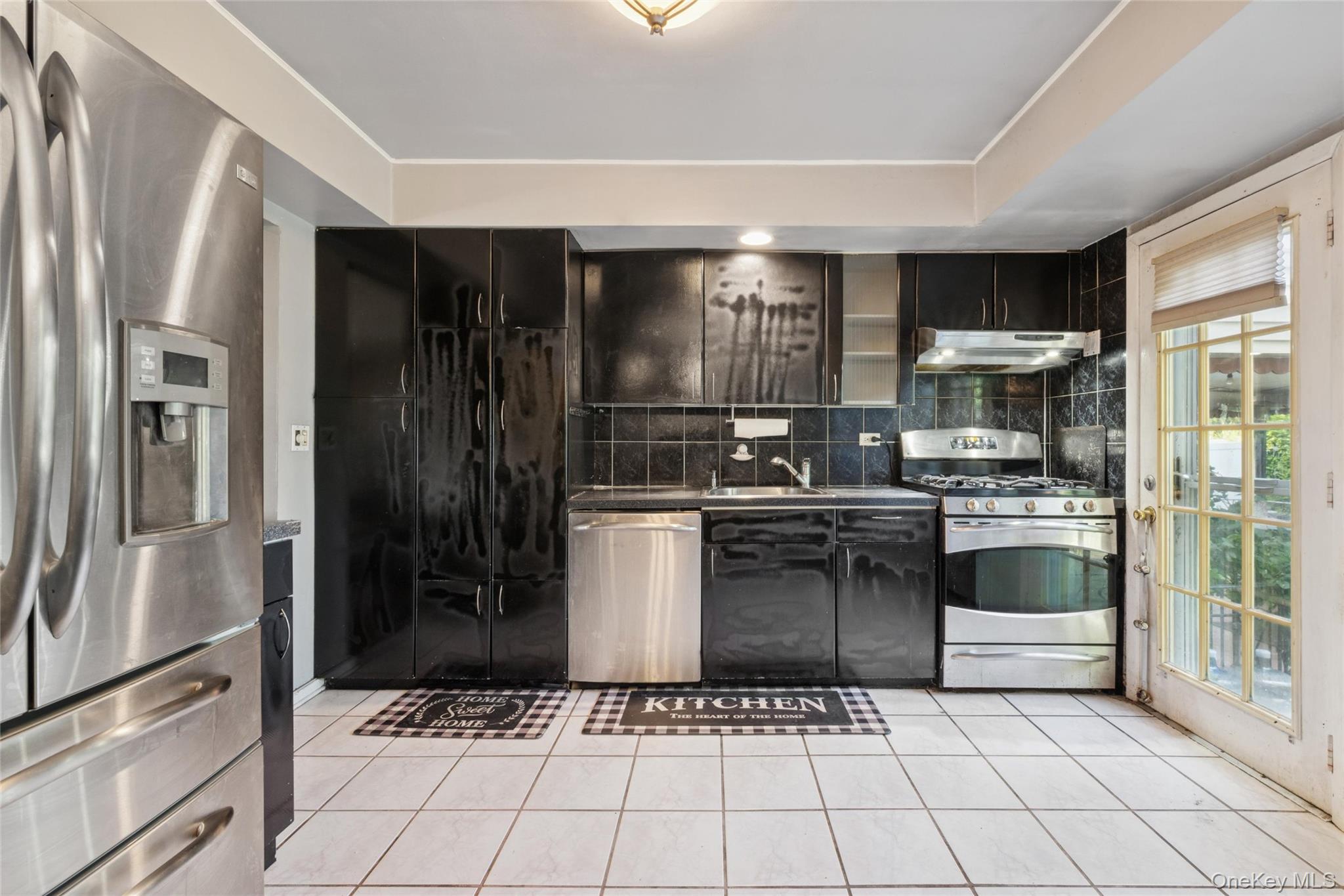 #7 photo, 329 N Wyoming Avenue, Massapequa , NY 11758