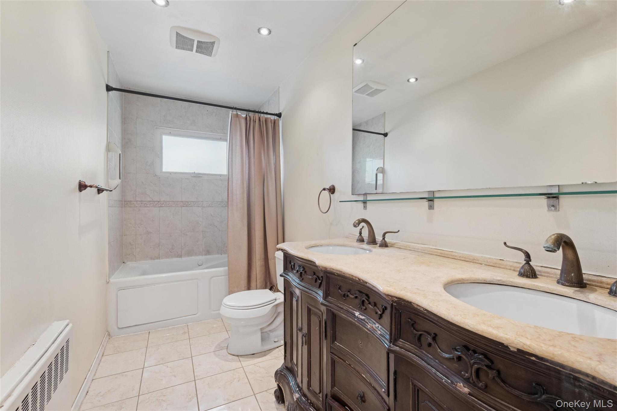 #9 photo, 329 N Wyoming Avenue, Massapequa , NY 11758