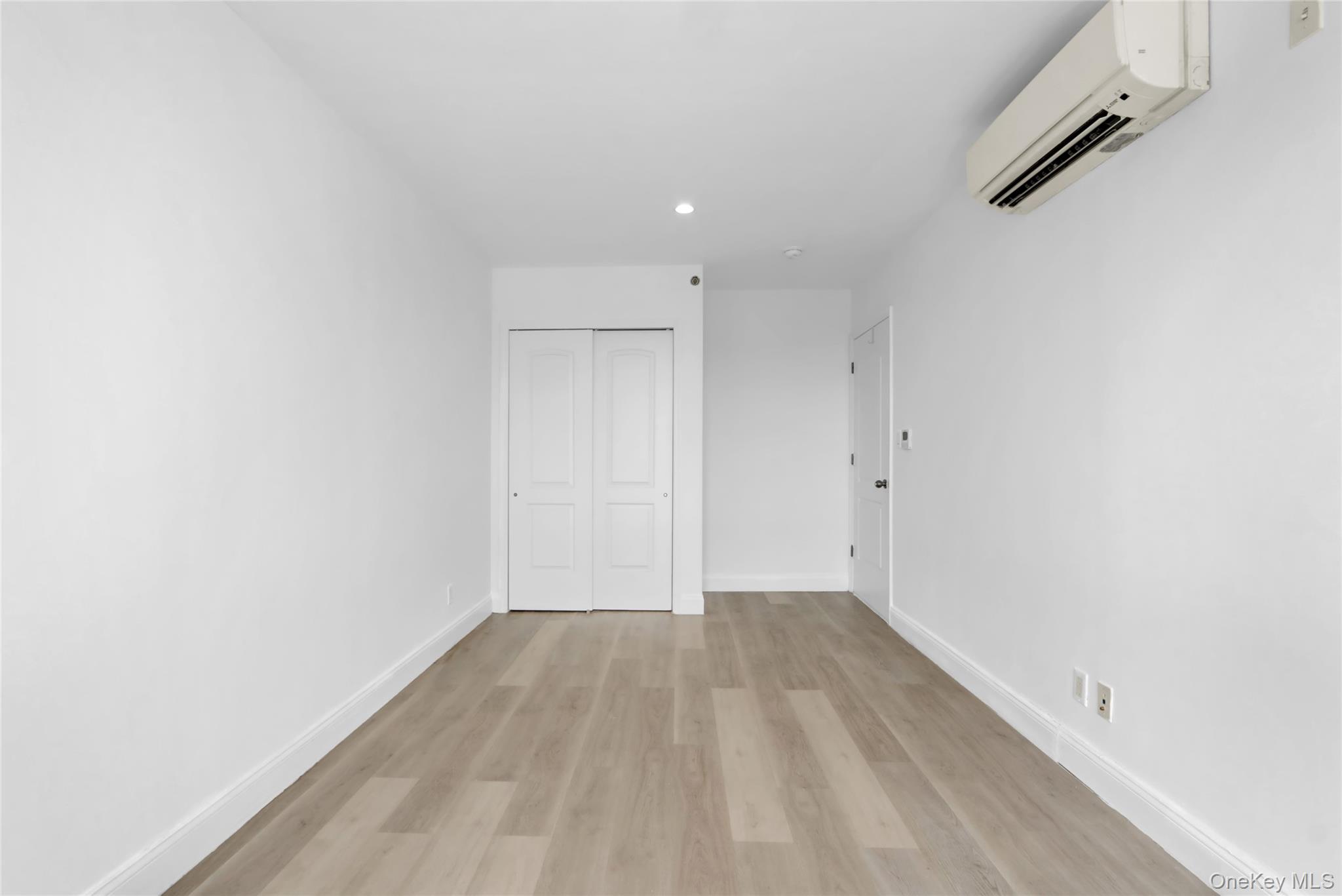 #9 photo, 4516 83rd Street, クイーンズ区 Elmhurst , NY 11373