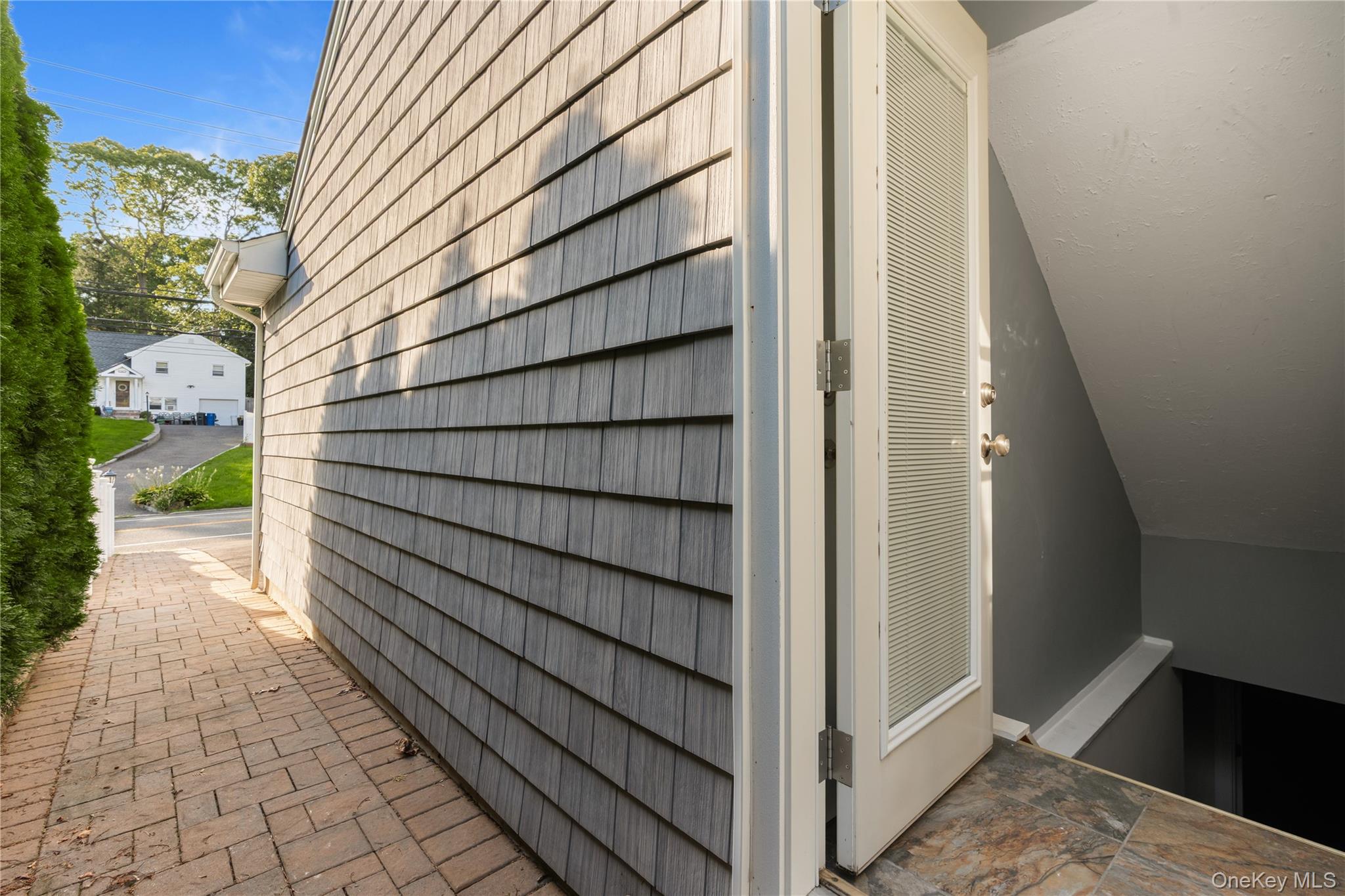 #14 photo, 178 Melville Road, South Huntington , NY 11746