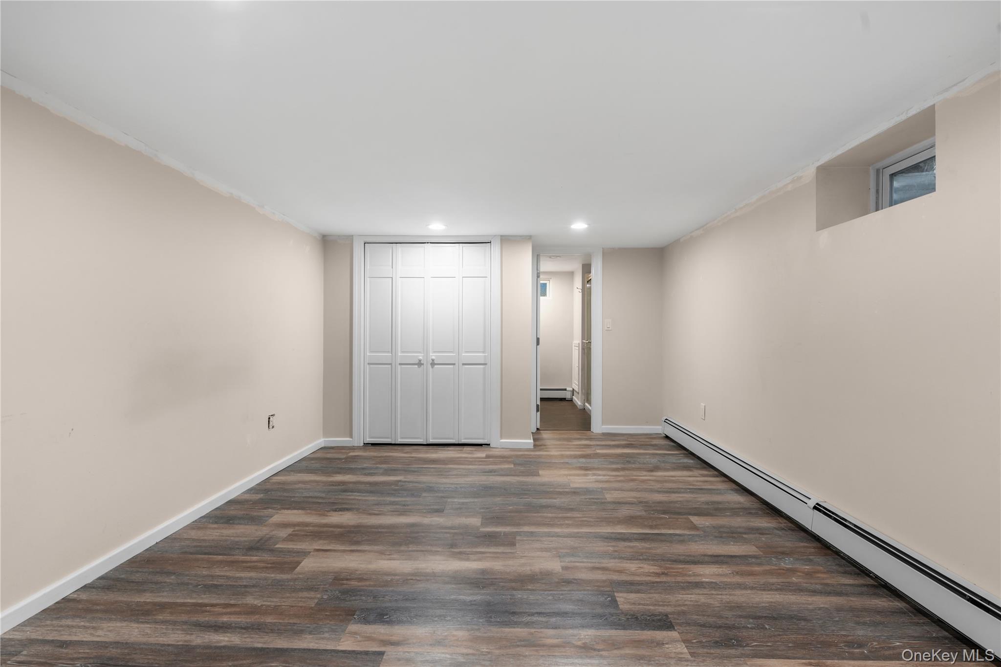 #17 photo, 178 Melville Road, South Huntington , NY 11746