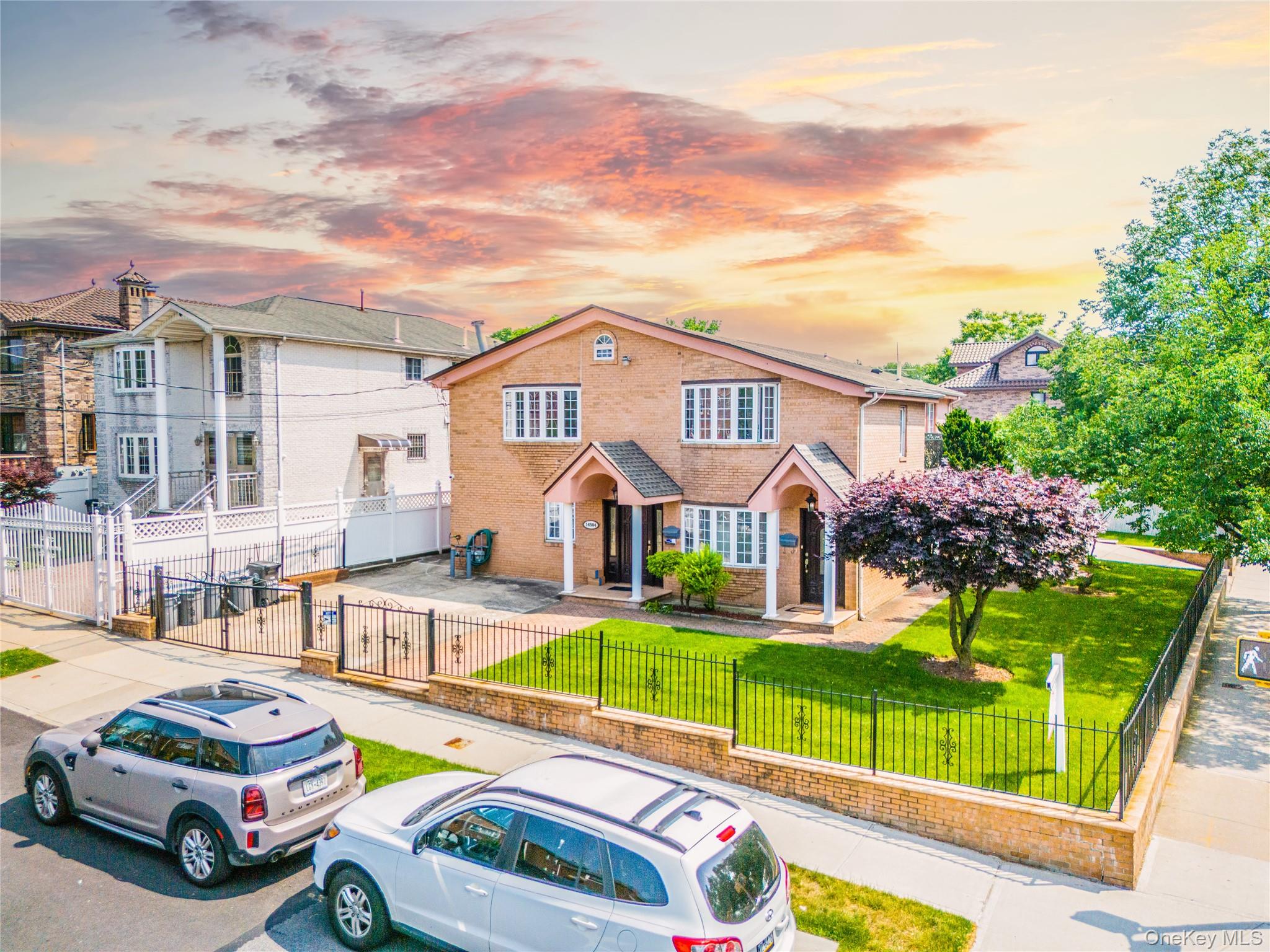 #1 photo, 145-04 21 Avenue, クイーンズ区 Whitestone , NY 11357