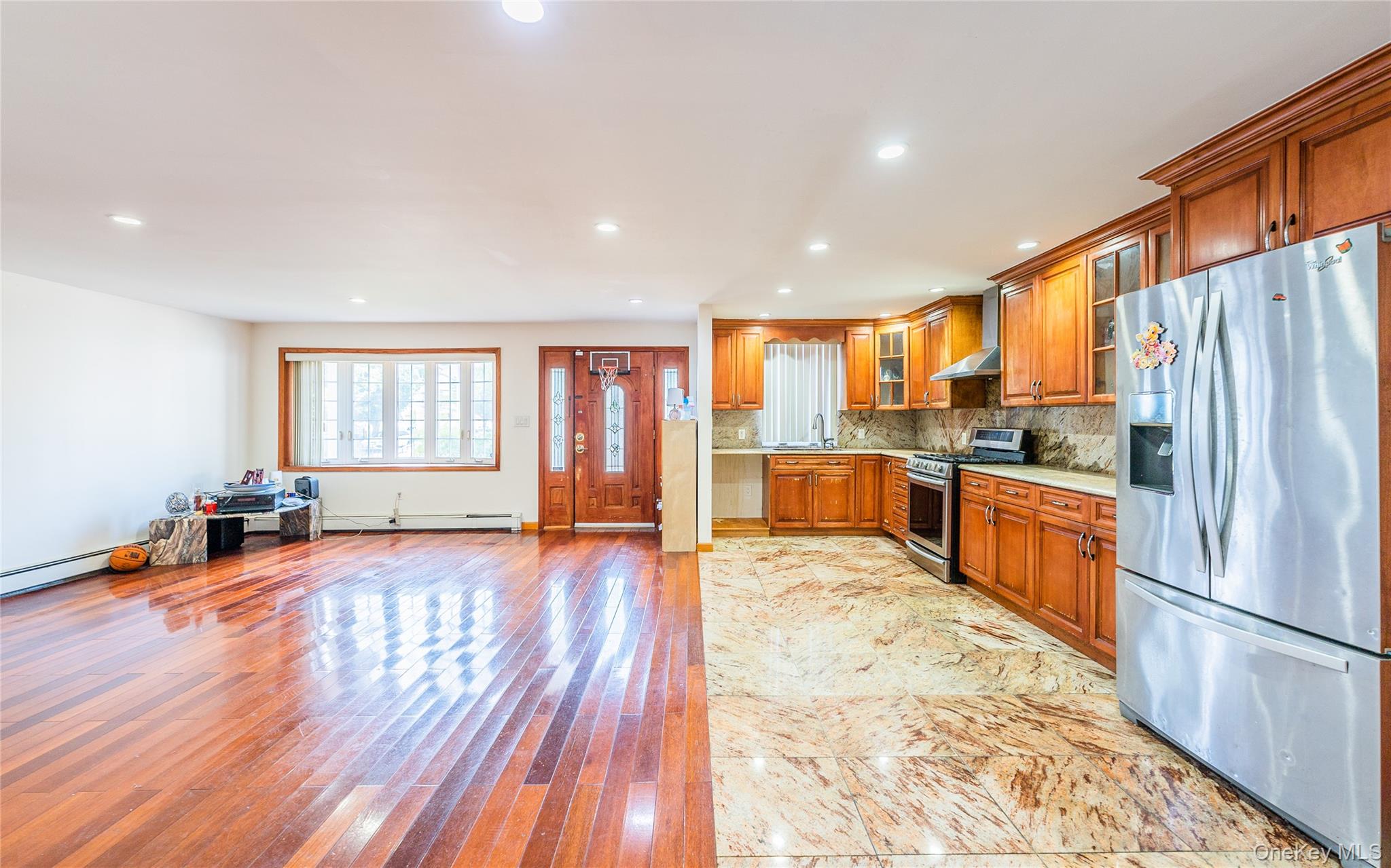 #8 photo, 145-04 21 Avenue, クイーンズ区 Whitestone , NY 11357