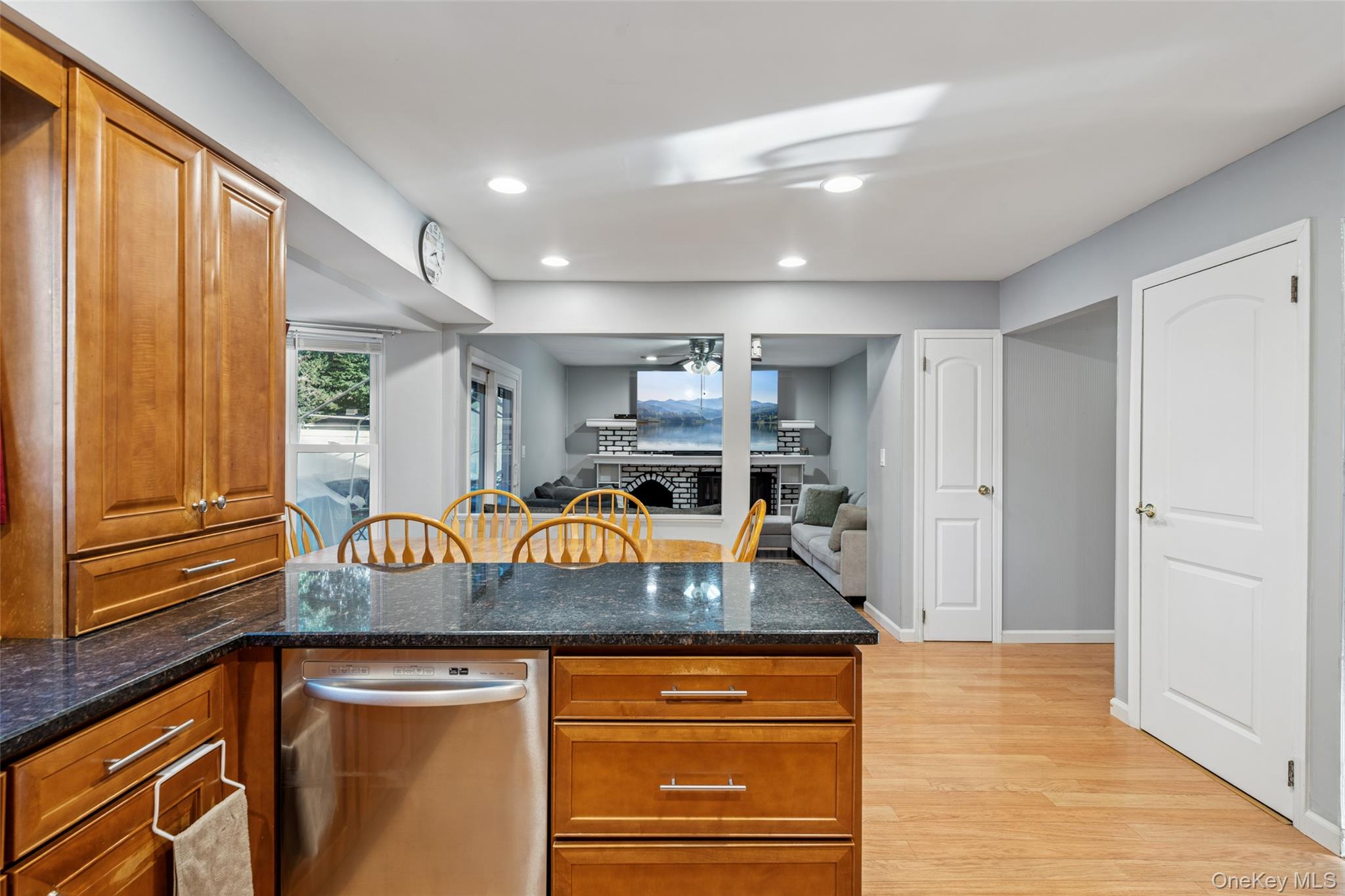 #11 photo, 27 Parkridge Circle, Port Jefferson Station , NY 11776