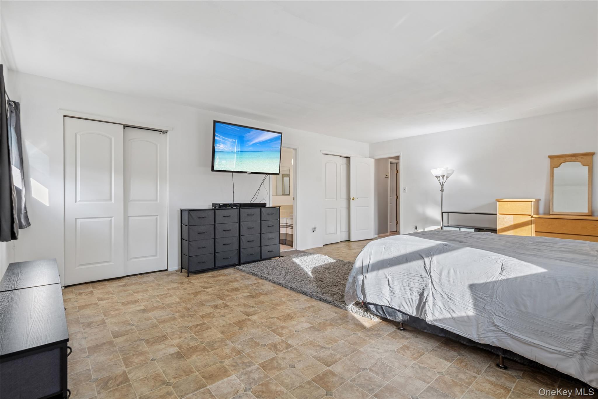 #17 photo, 27 Parkridge Circle, Port Jefferson Station , NY 11776