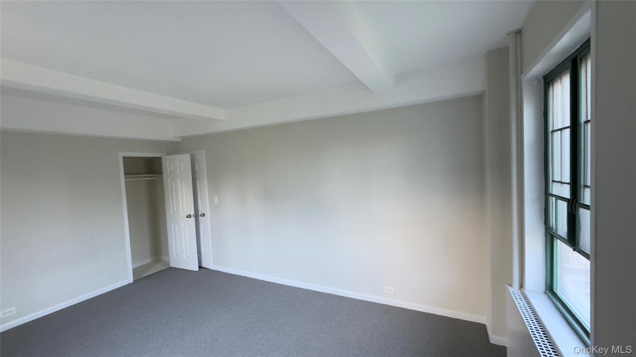 #18 photo, 1970 E Tremont Avenue, Bronx , NY 10462