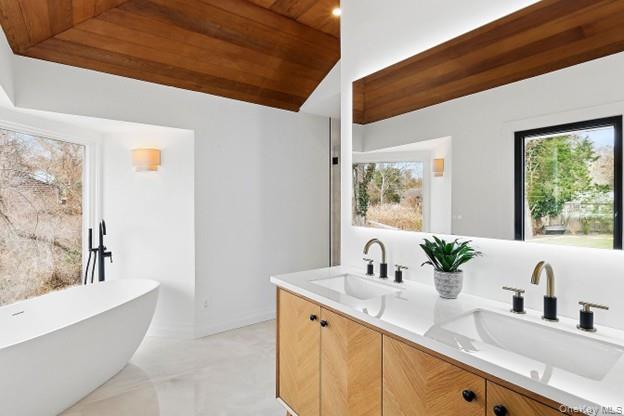 #8 photo, 10 Lenape Road, サフォーク郡 Southampton , NY 11968