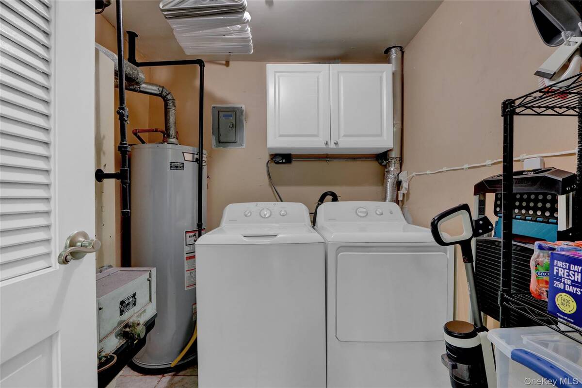 #14 photo, 431 Clubhouse Court, Coram , NY 11727