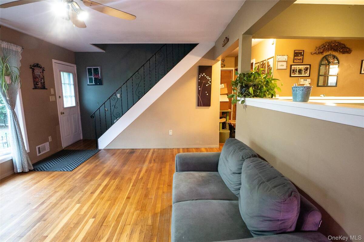 #13 photo, 4 Andam Way, Saint James , NY 11780