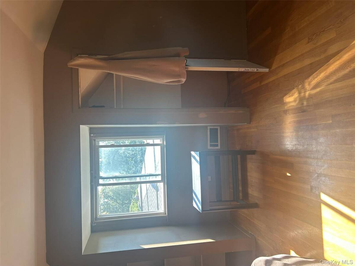 #17 photo, 4 Andam Way, Saint James , NY 11780