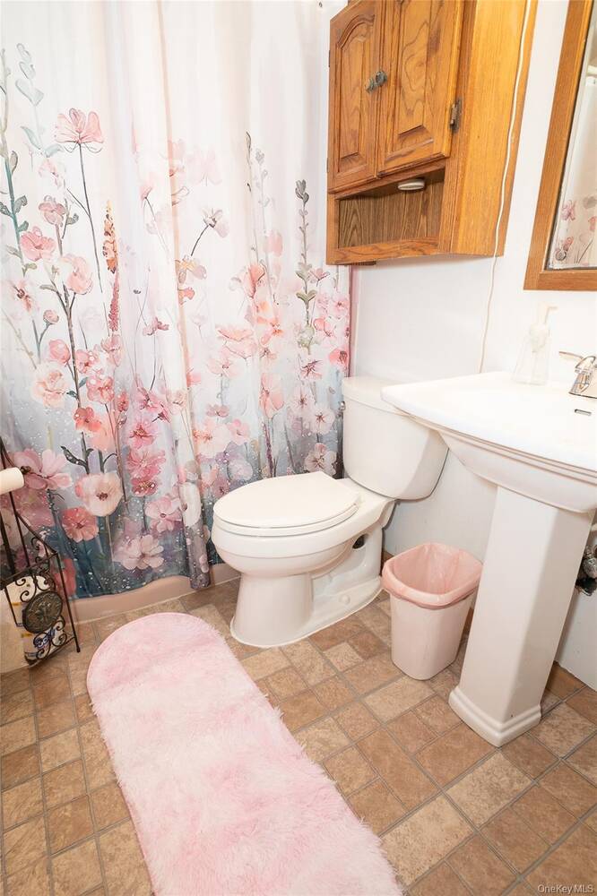 #21 photo, 4 Andam Way, Saint James , NY 11780