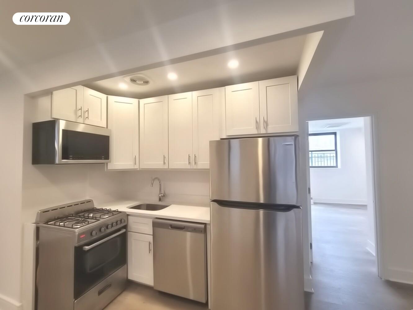 #19 photo, New York City, マンハッタン Upper West Side , NY 10024