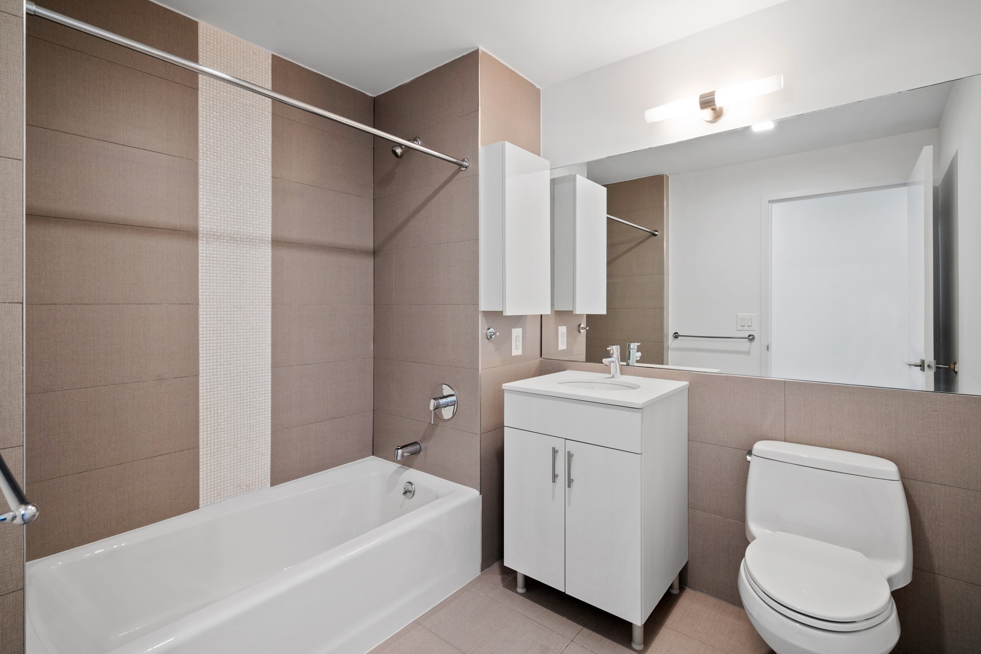 #4 photo, Long Island City, Long Island City , NY 11101