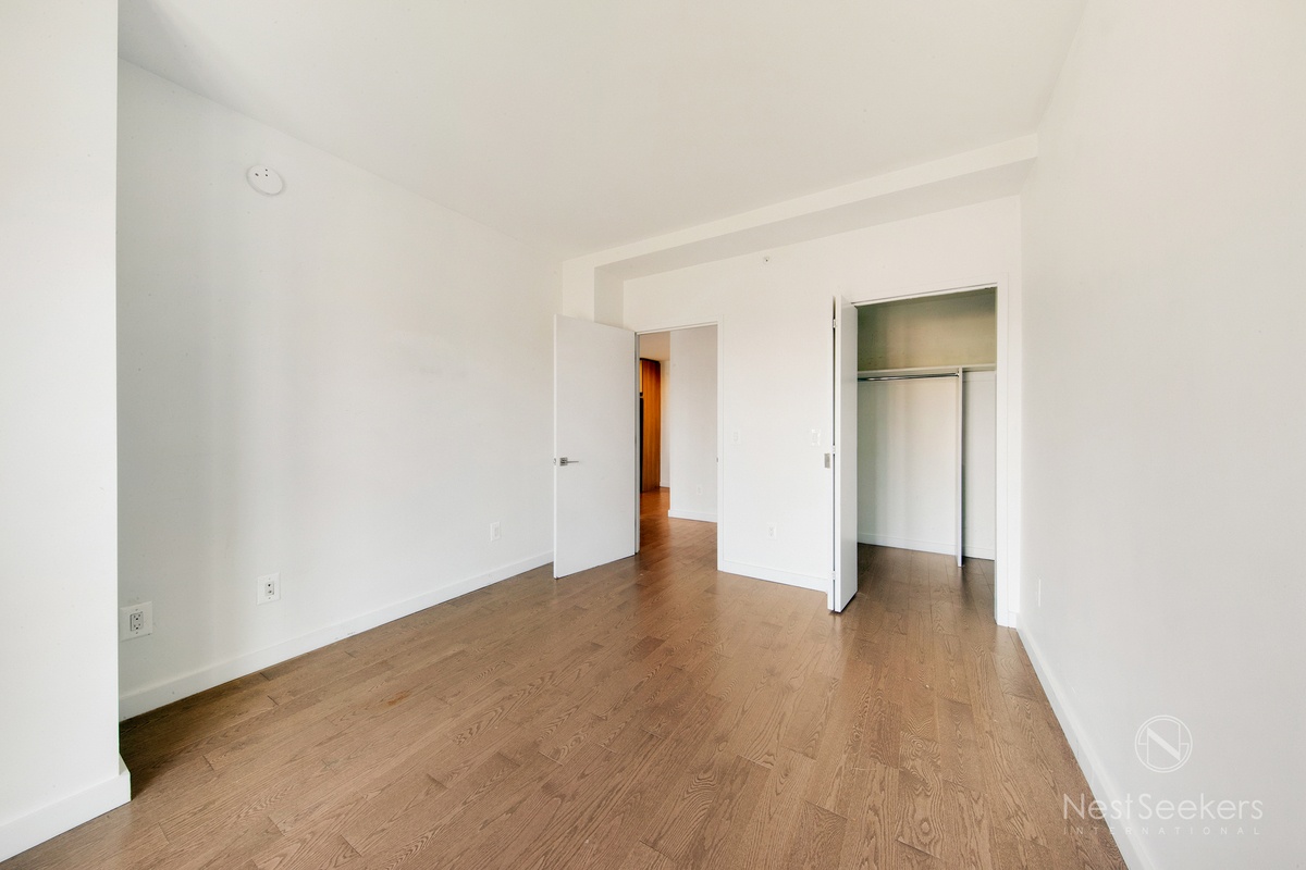 #3 photo, Long Island City, Long Island City , NY 11101