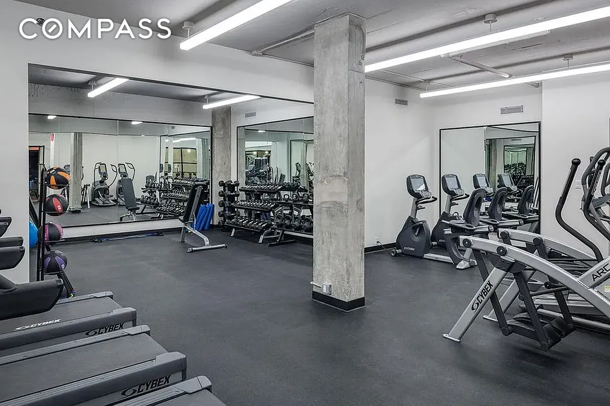 #19 photo, 308 E 38th Street, マンハッタン Murray Hill , NY 10016