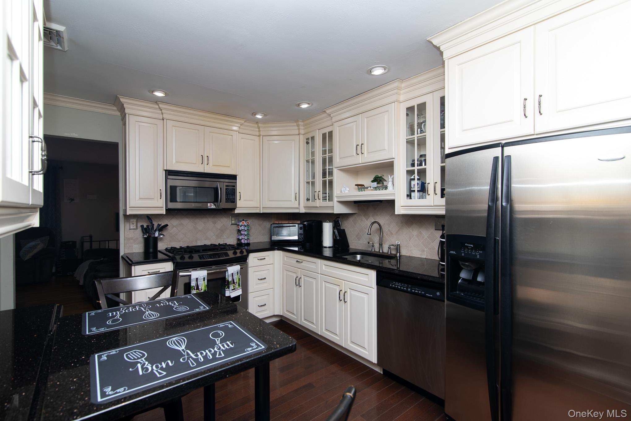 #6 photo, 3 Continental Lane, Washingtonville , NY 10992