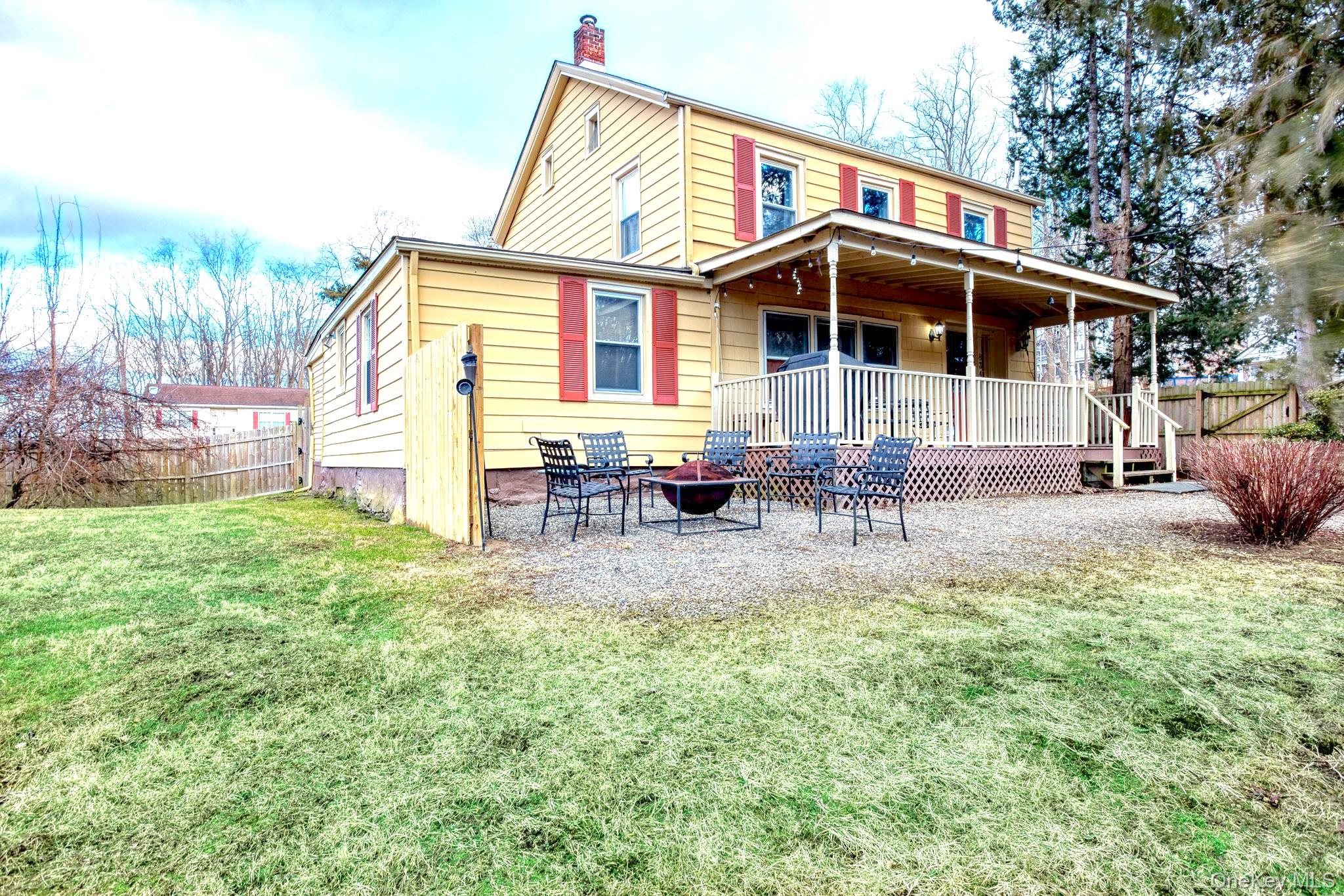 #1 photo, 834 First Avenue, Esopus , NY 12401