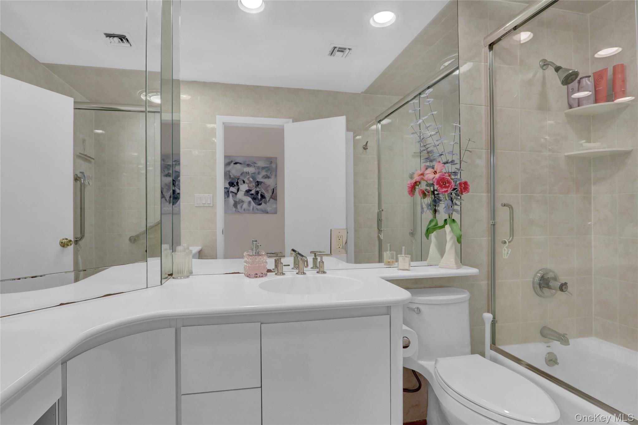 #20 photo, 1952 Julian Lane, Merrick , NY 11566