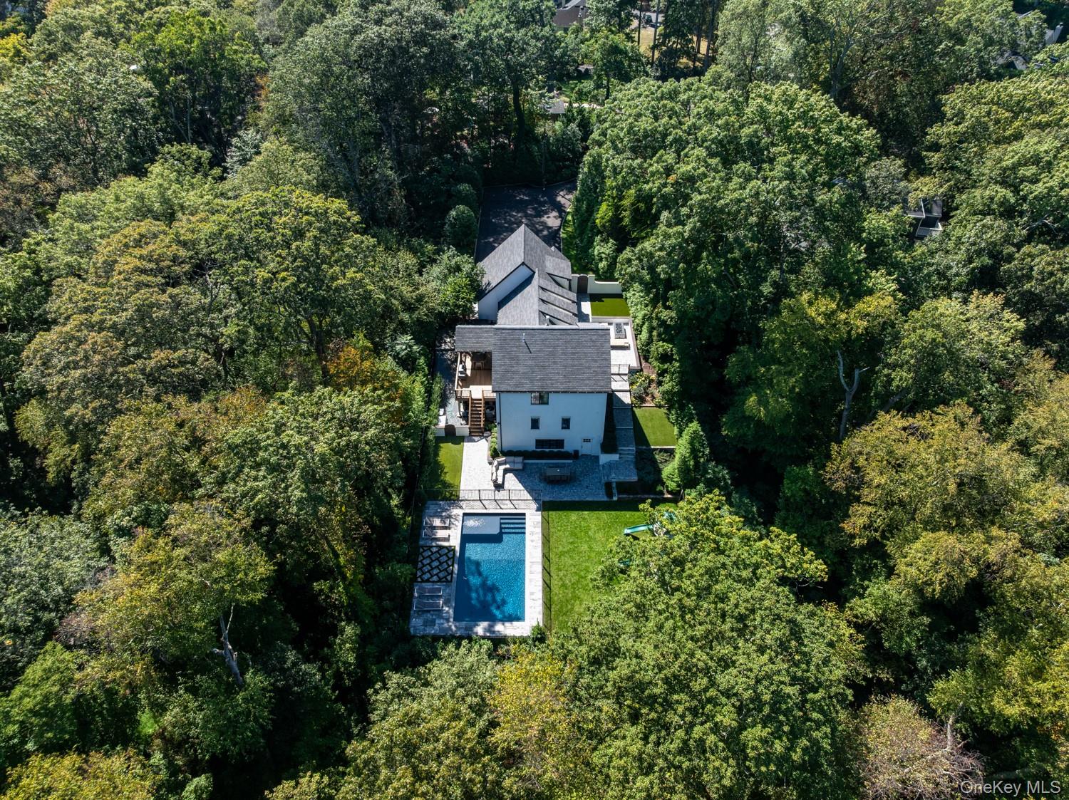 #1 photo, 20 Tall Tree Court, Cold Spring Harbor , NY 11724