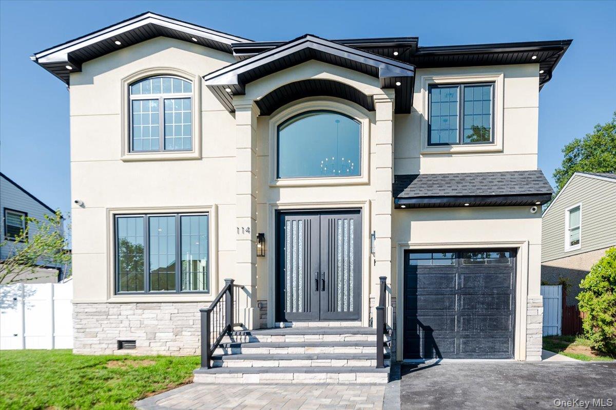 #1 photo, 114 Emily Ave, ناسو Elmont , NY 11003