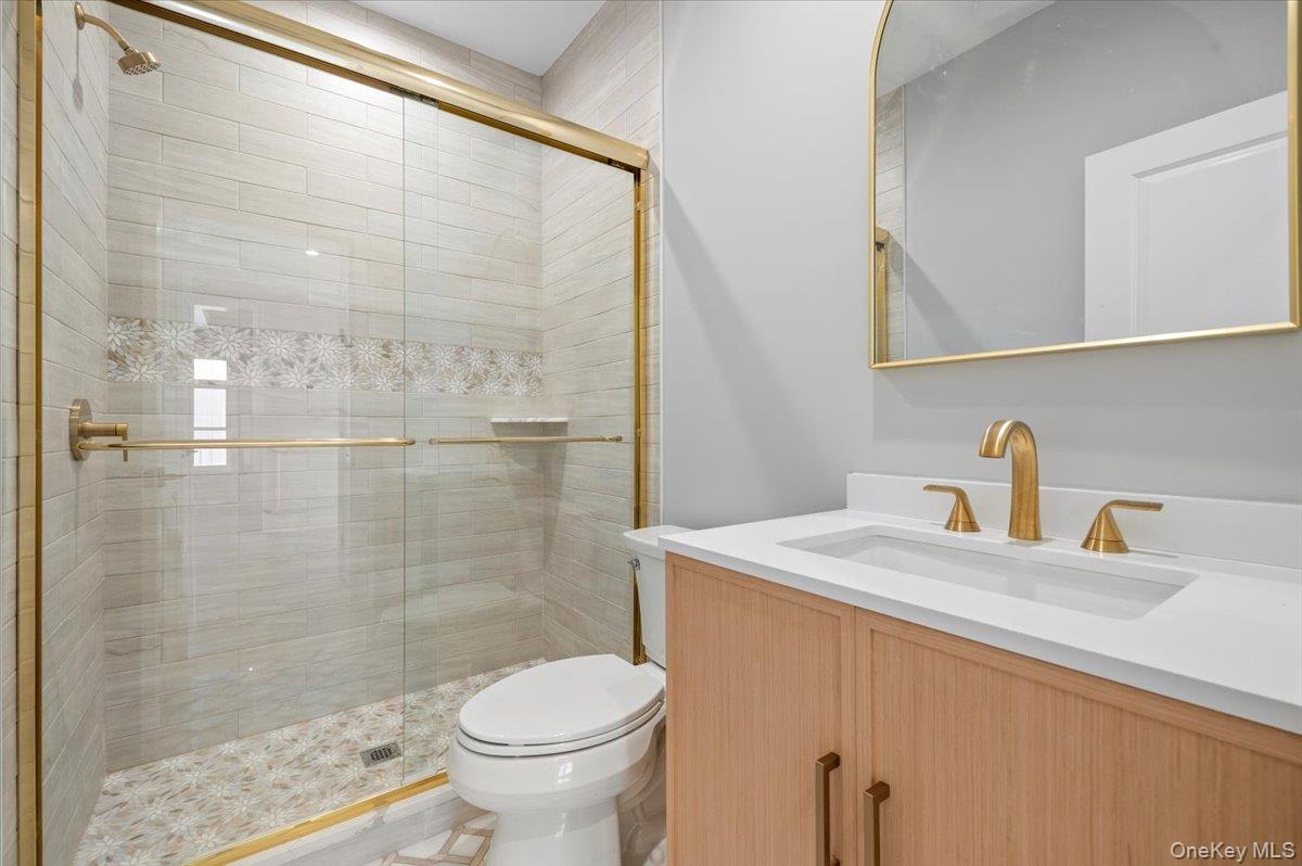 #10 photo, 2282 Sycamore Place, Merrick , NY 11566