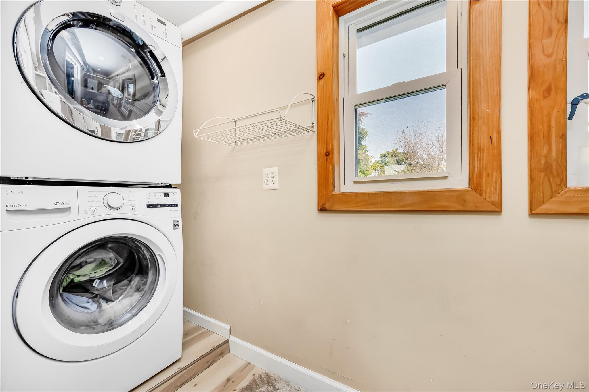 #11 photo, 769 S Hickory Street, 东长岛 Lindenhurst , NY 11757