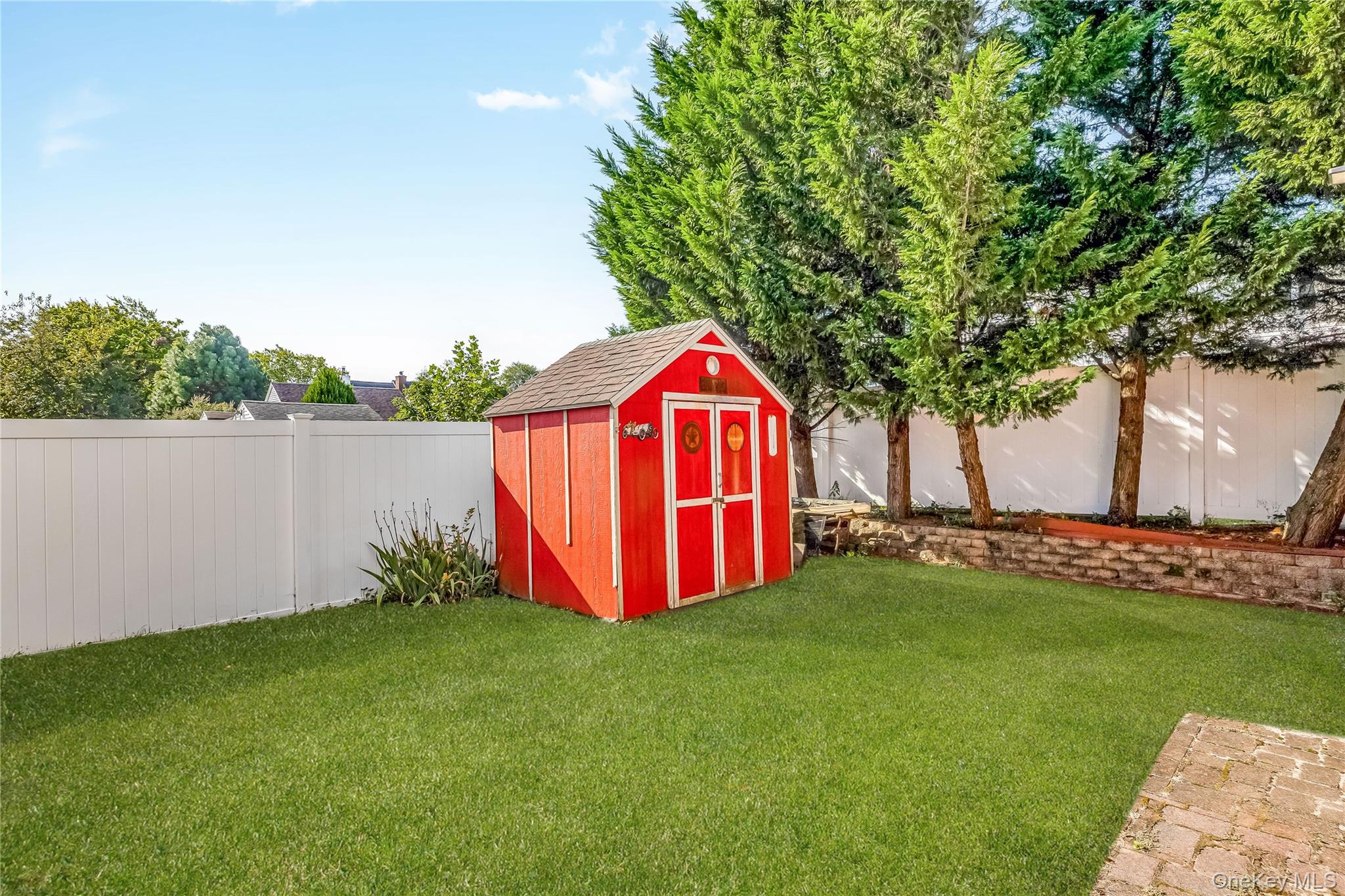 #18 photo, 769 S Hickory Street, 东长岛 Lindenhurst , NY 11757