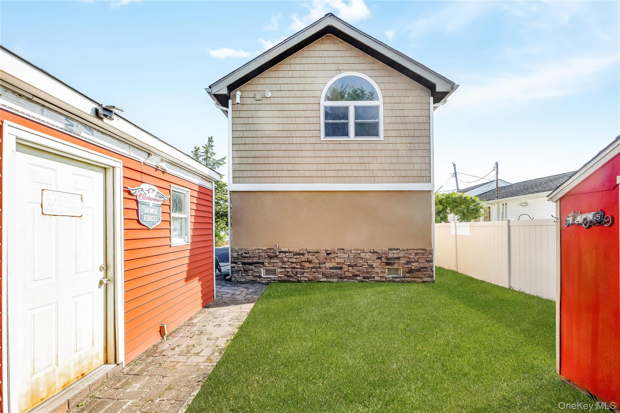 #19 photo, 769 S Hickory Street, 东长岛 Lindenhurst , NY 11757