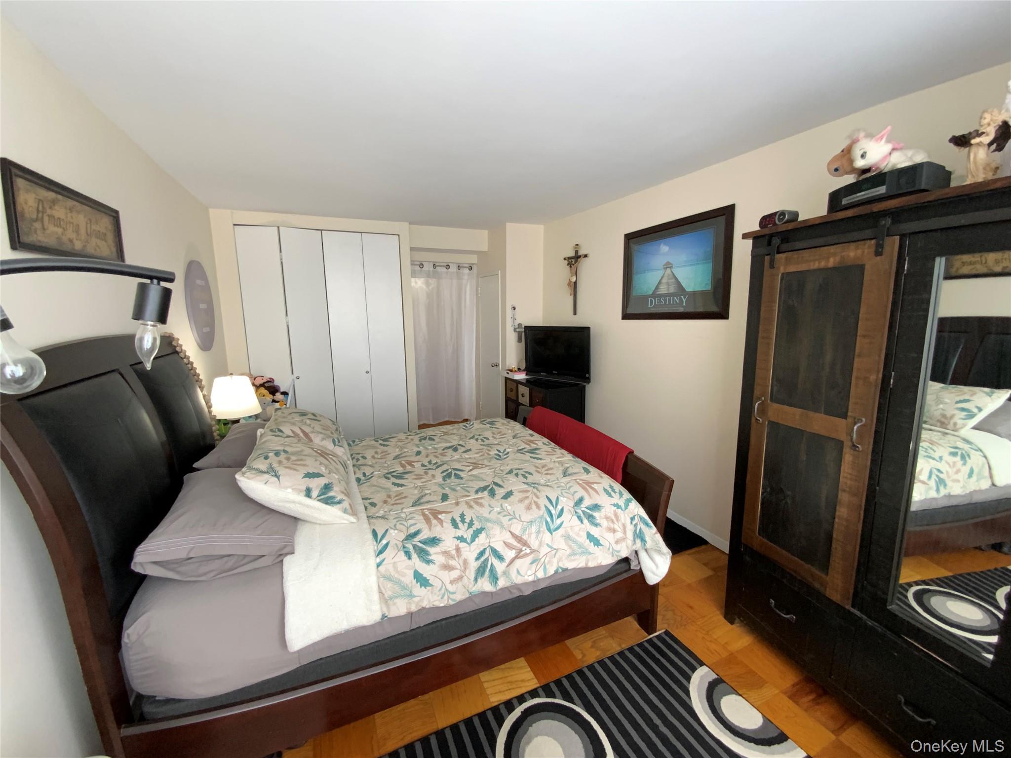 #12 photo, 26910 Grand Central Parkway, クイーンズ区 Floral Park , NY 11005