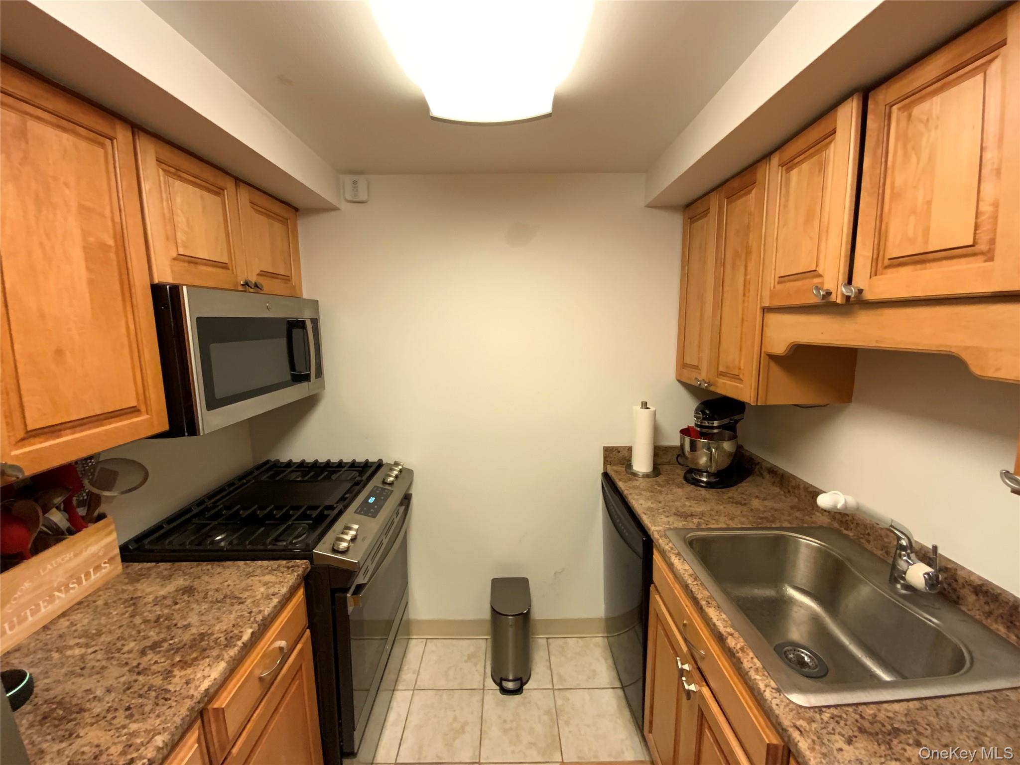 #5 photo, 26910 Grand Central Parkway, クイーンズ区 Floral Park , NY 11005