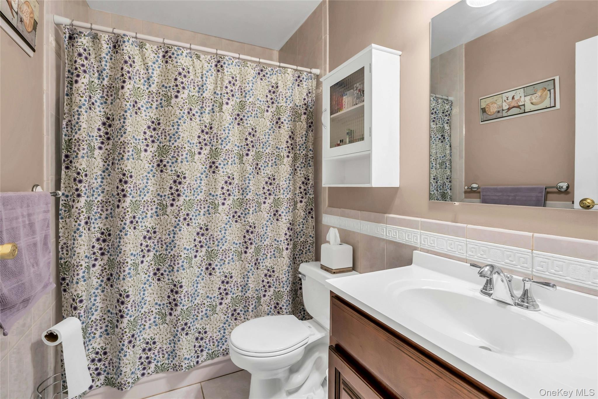 #15 photo, 283 Storm Drive, Holtsville , NY 11742